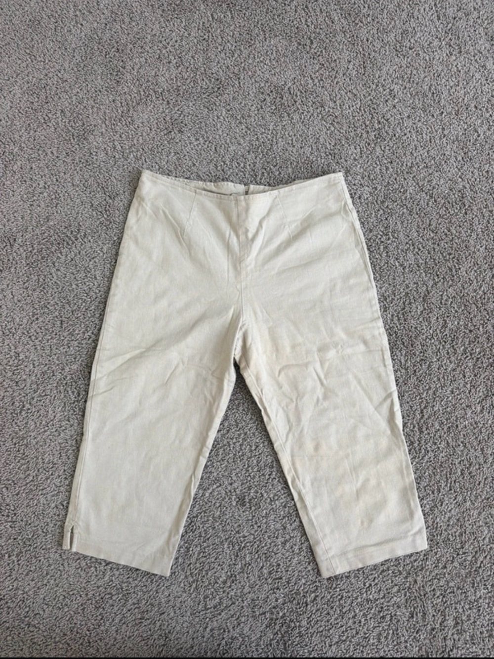Women's Cream Crop Capris - Lightweight Everyday Fit